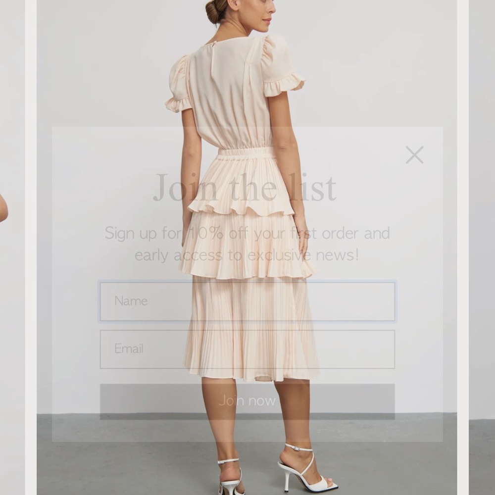 Chic Cream Tiered Long Sleeve Dress - Picture 4 of 4